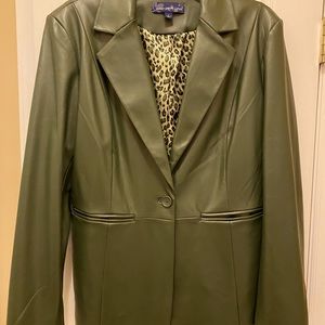 Susan Graver, Green faux leather jacket,Size L